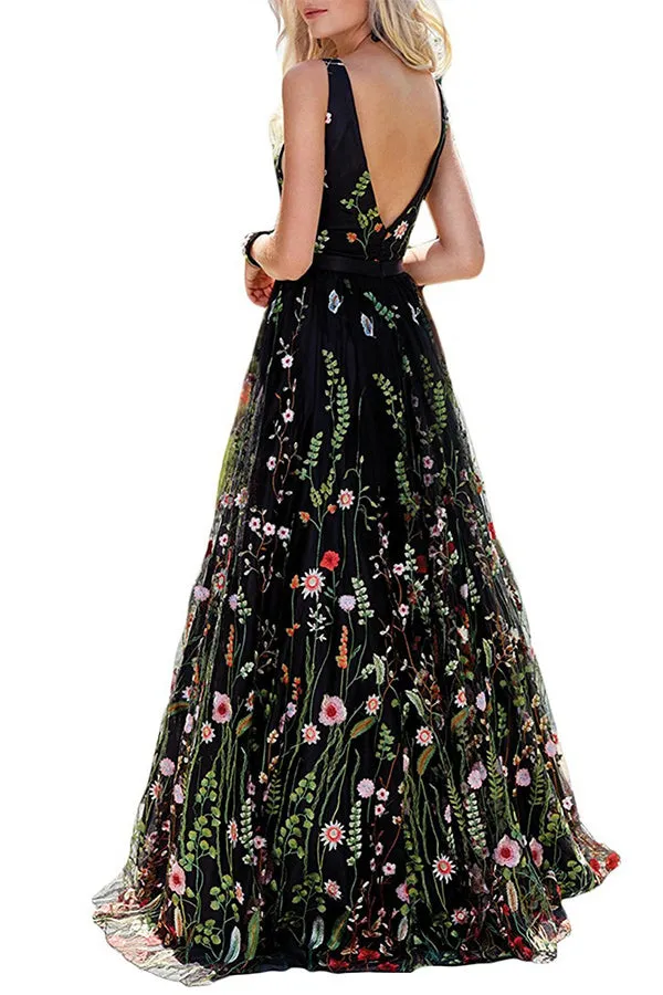 A-Line Deep V-Neck Sweep Train Black Lace Sleeveless Backless Prom Dress LRA275