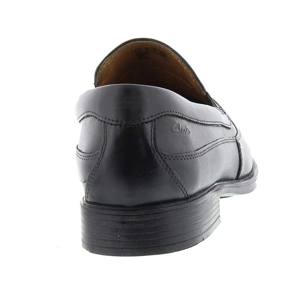 Clarks Men's Tilden Free Loafer, Black Leather, 10