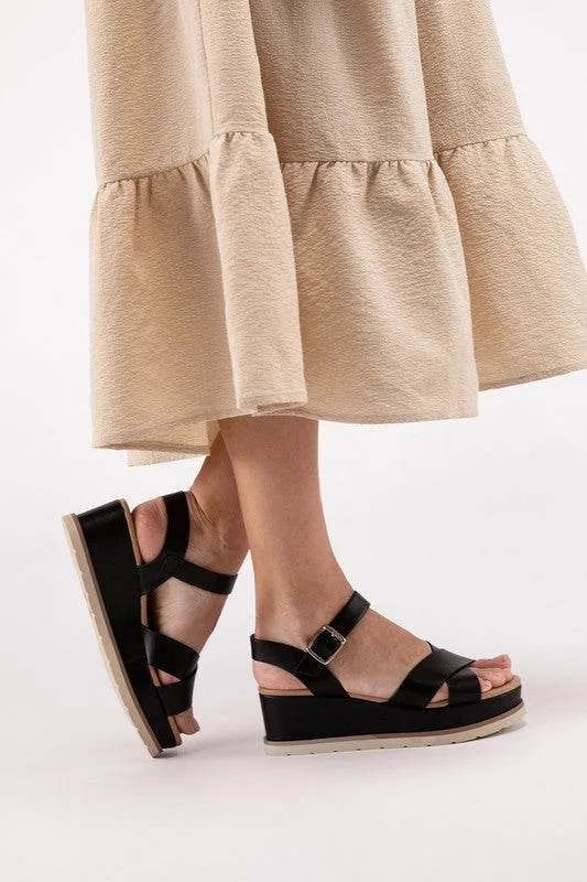 Fortune Dynamic Chic Clever-S Cross Strap Wedge Sandals