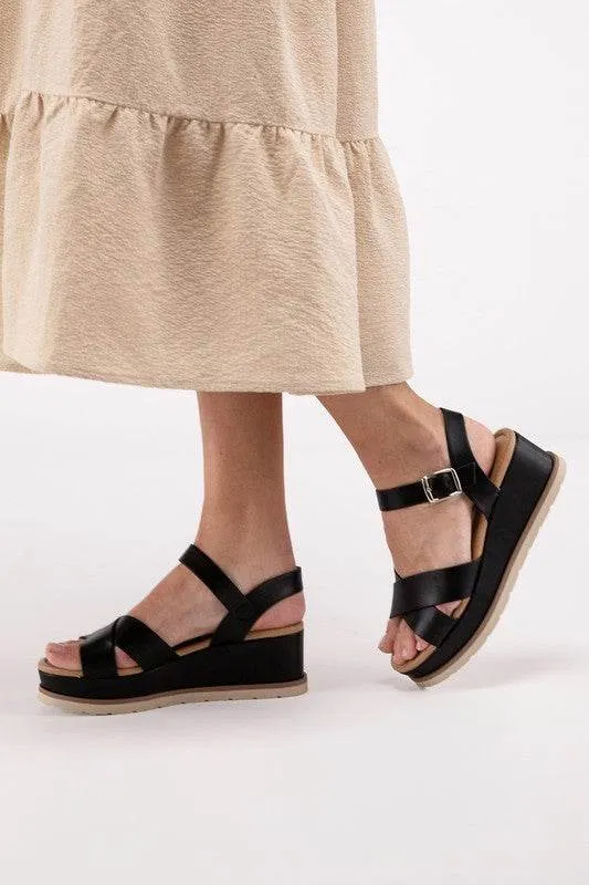 Fortune Dynamic Chic Clever-S Cross Strap Wedge Sandals