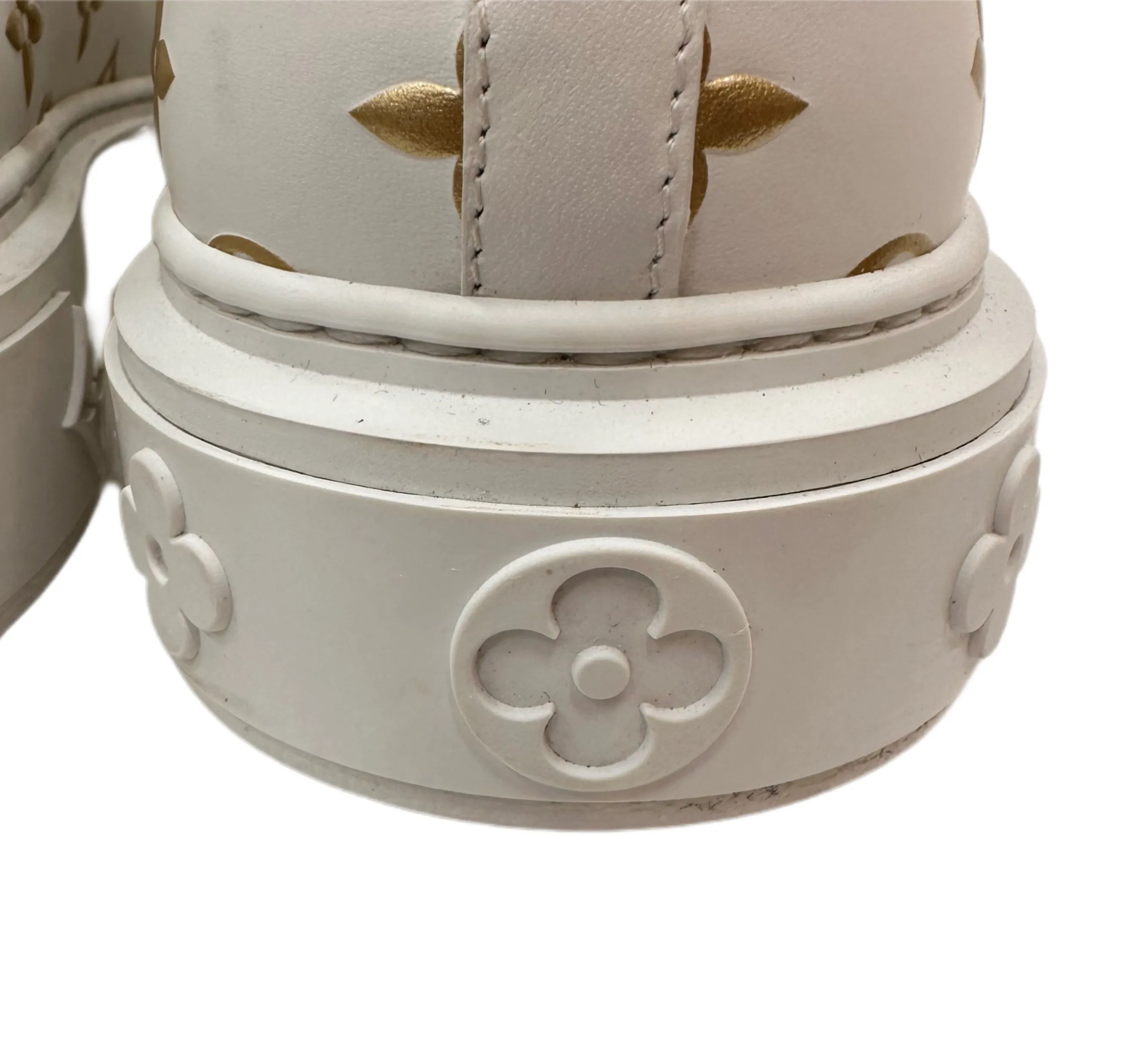 LOUIS VUITTON Time Out White Leather Sneakers Size 42