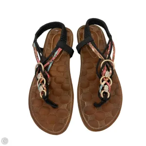 Sandals Flip Flops By Clothes Mentor In Black & Brown, Size: 8.5
