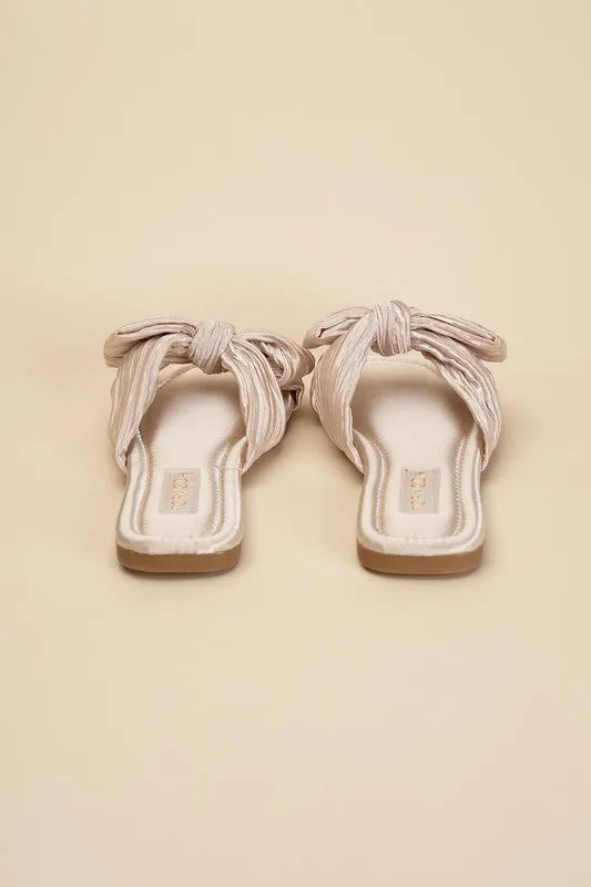 Très Chic Bow Decor Crinkle Satin Flat Sandals
